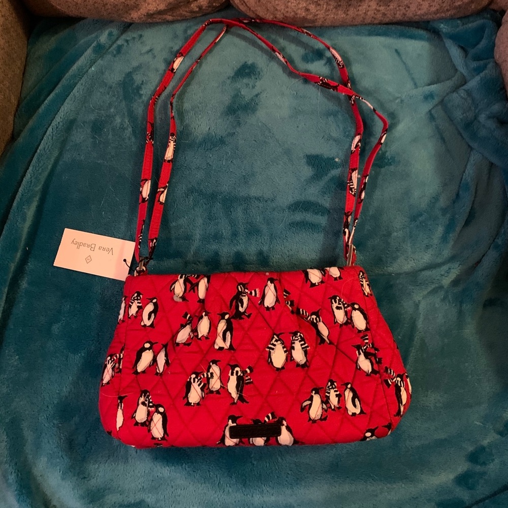 🐧VERA BRADLEY PLAYFUL PENGUINS IN RED CROSSBODY